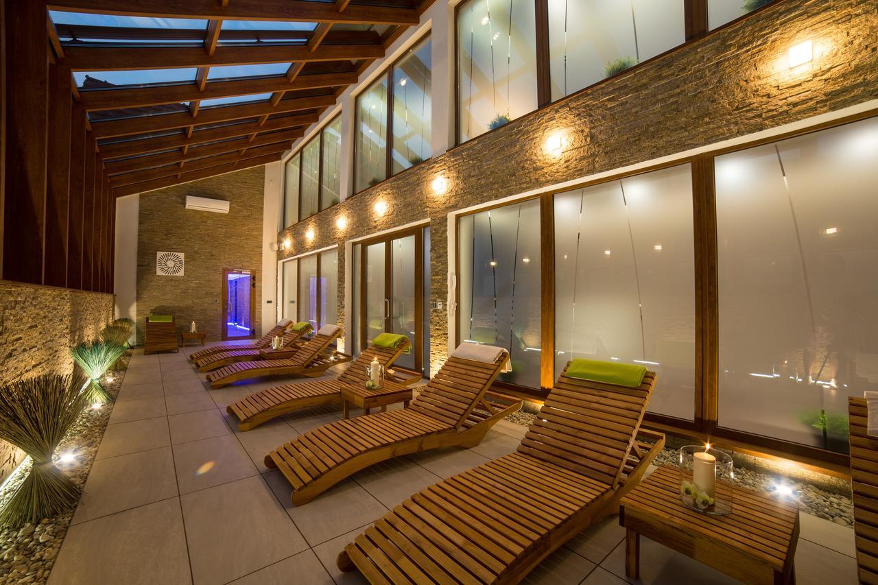 Hotel Daro Banska Stiavnica Ngoại thất bức ảnh